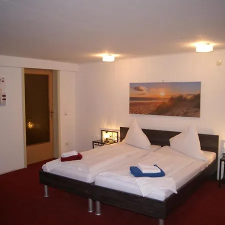 Pension Zur Sonne بيت ضيافة