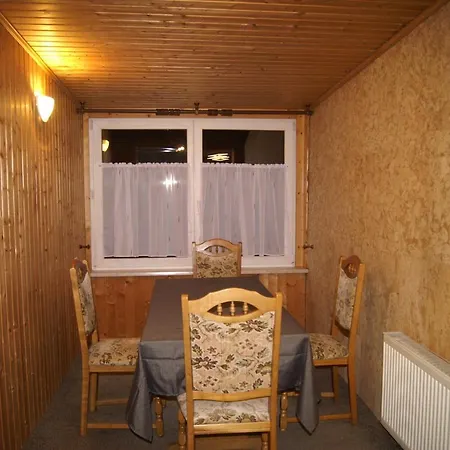 Pension Zur Sonne بيت ضيافة