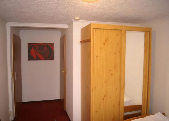 Pension Zur Sonne Pensión Mansfeld