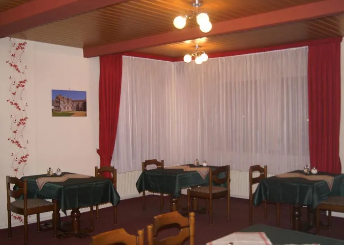 Pension Zur Sonne Pensión Mansfeld