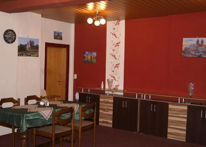 Pensión Pension Zur Sonne 3*